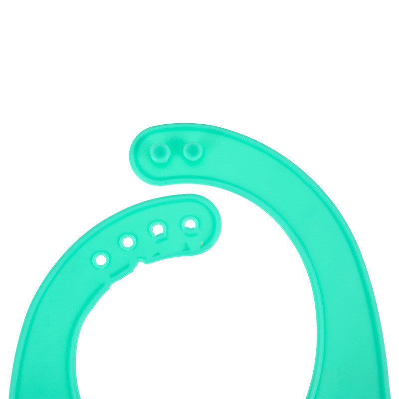 Mess-Free Feeding With Soft Waterproof Baby Bibs