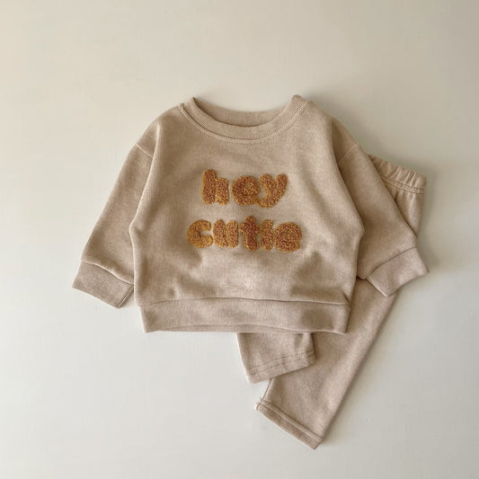 Soft And Breathable Long Sleeve Baby Outfit For Newborns