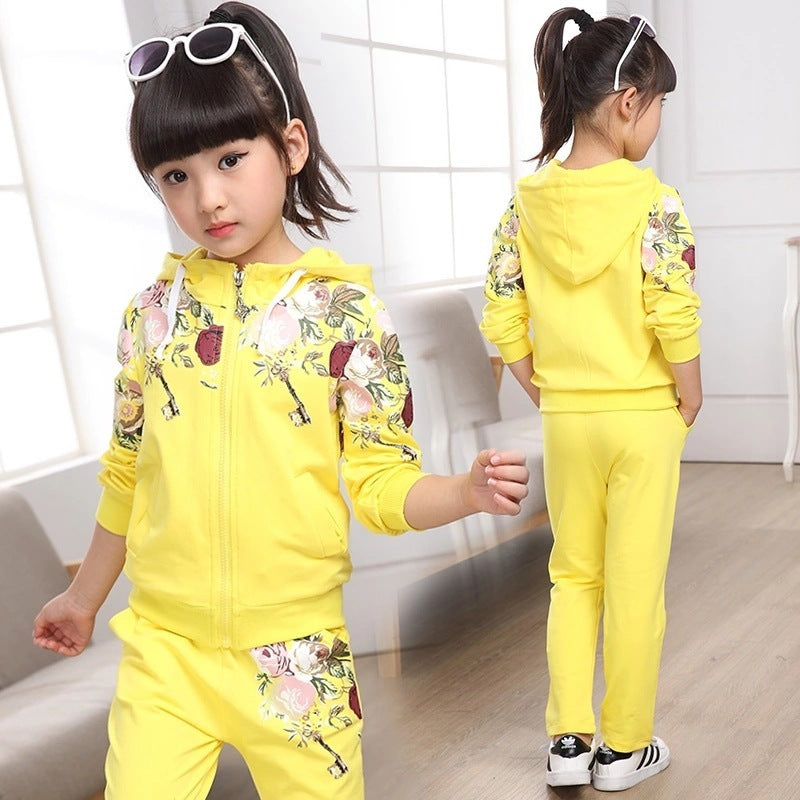 Adorable Children Clothes Set For Play And School
