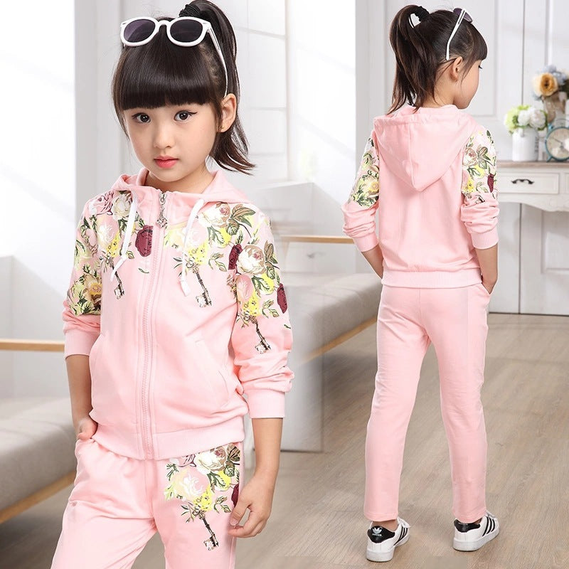 Adorable Children Clothes Set For Play And School