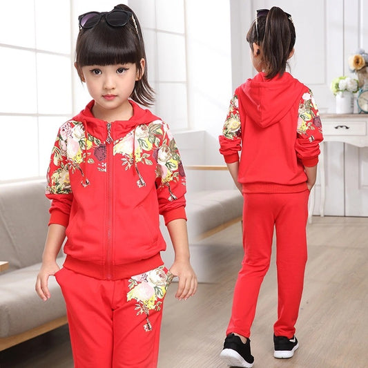 Adorable Children Clothes Set For Play And School