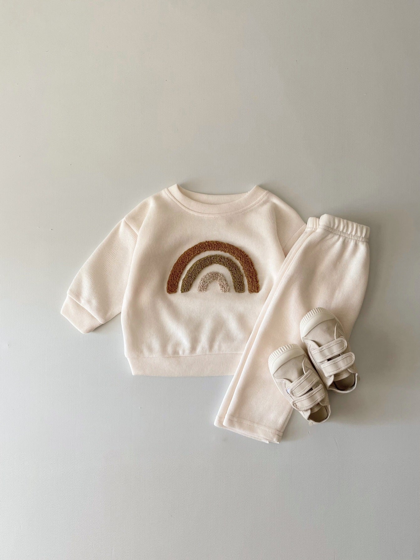 Soft And Breathable Long Sleeve Baby Outfit For Newborns