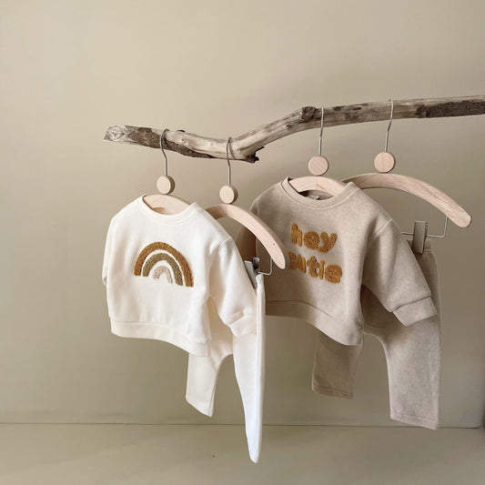 Soft And Breathable Long Sleeve Baby Outfit For Newborns